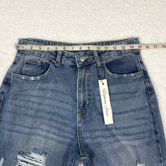 NWT Distressed Mom Jeans, Size 7 - Picture 7 of 15